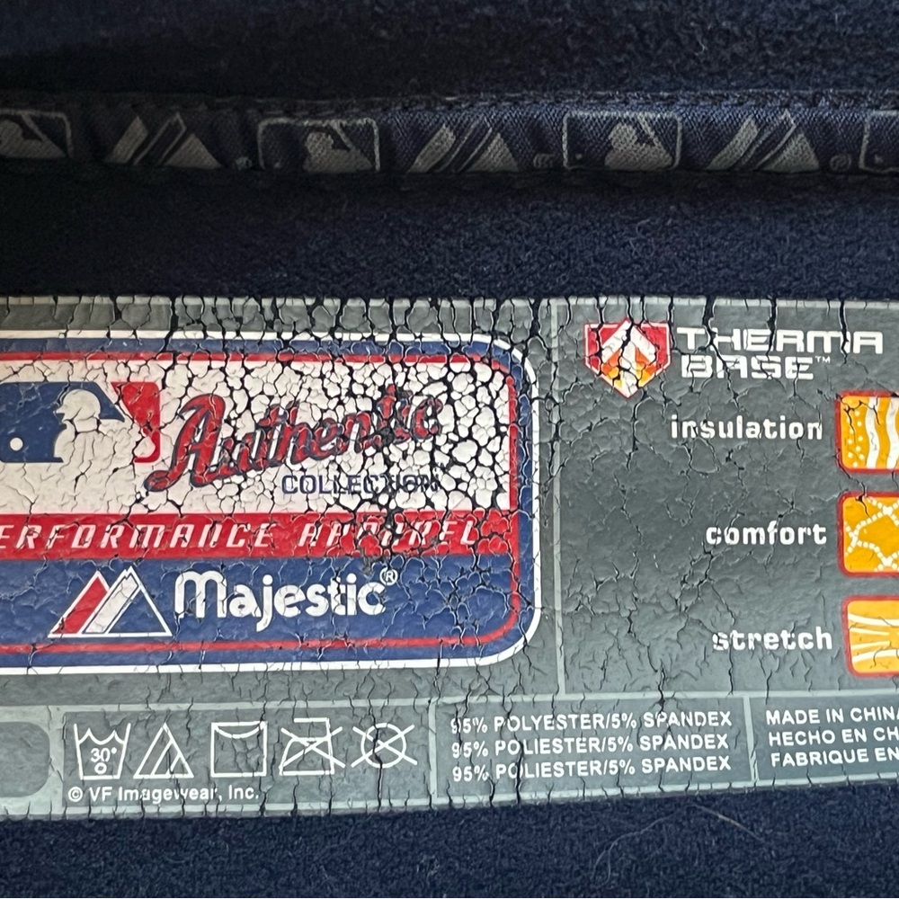 Minnesota Twins Baseball Navy Hoodie - Picture 5 of 5